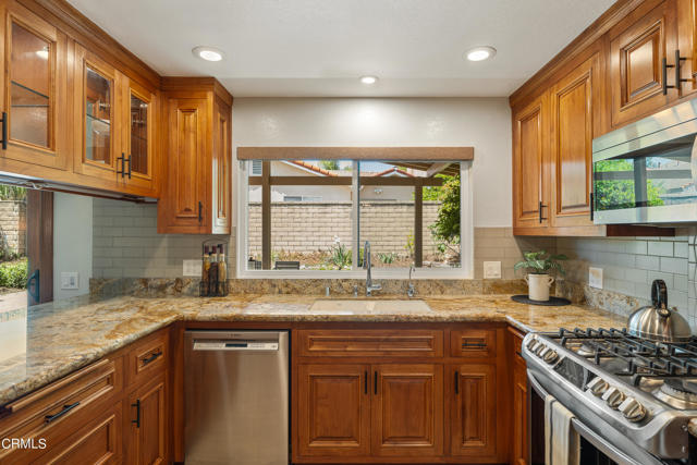 Detail Gallery Image 10 of 38 For 549 Woodbluff St, Duarte,  CA 91010 - 3 Beds | 2 Baths