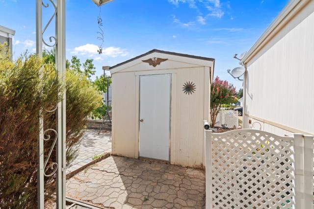 2900 Fairview Road, Hollister CA: https://media.crmls.org/mediaz/c85b7423-8cfe-40ed-923b-3f924b6c509e.jpg
