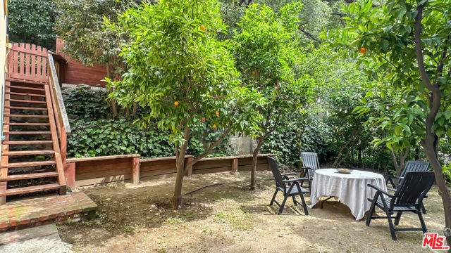 752 Country Club Drive, Burbank CA: https://media.crmls.org/mediaz/c85bd8f2-73d7-4614-9b4d-f92cb7dbc9d8.jpg