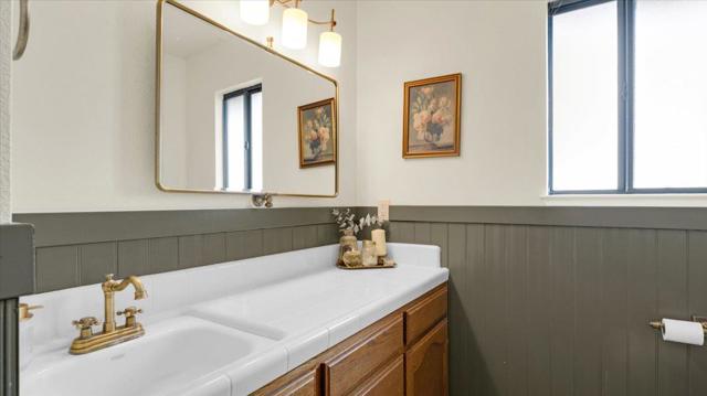 Image 26 of 49 For 352 Cowden Road