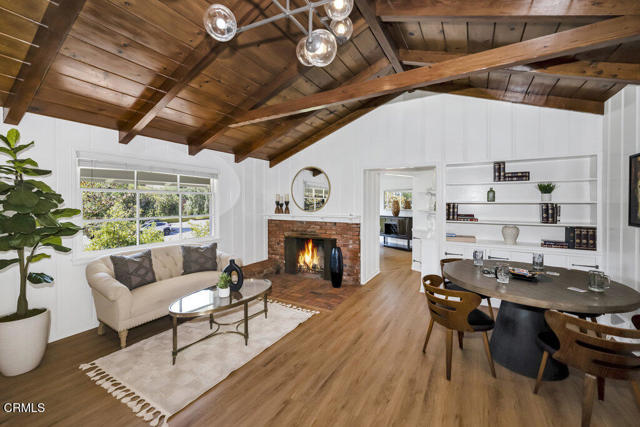41 E Bonita Avenue, Sierra Madre CA: https://media.crmls.org/mediaz/c85dac97-702e-4b84-988f-5f865edde399.jpg