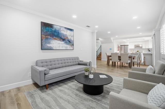 11383 Stonecress Avenue, Fountain Valley CA: https://media.crmls.org/mediaz/c85e49d6-4625-4bbd-afb2-d902511ba62a.jpg