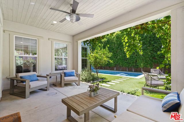 14624 Mccormick Street, Sherman Oaks CA: https://media.crmls.org/mediaz/c85f1ac4-0506-45f3-a015-80ef283a4829.jpg
