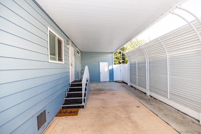 7004 San Bartolo, Carlsbad CA: https://media.crmls.org/mediaz/c85fdf47-7b34-4c19-8037-97ea6de89158.jpg