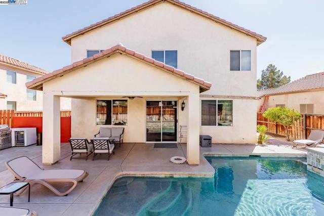 50289 San Capistrano Drive, Coachella CA: https://media.crmls.org/mediaz/c8604223-ee0a-4937-a9e5-300cb754b281.jpg