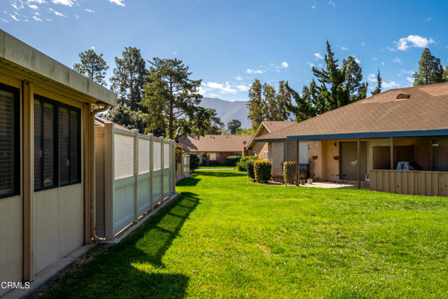 11225 Village 11, Camarillo CA: https://media.crmls.org/mediaz/c860c12a-d455-4e88-b0be-e3075ac5b62b.jpg