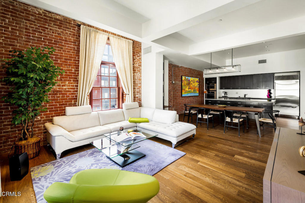 940 E 2nd Street #37
