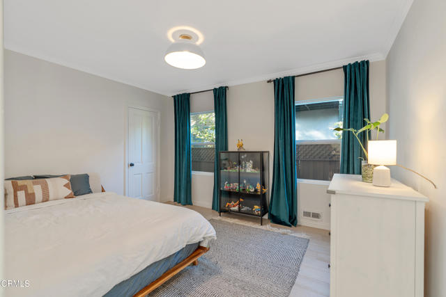 Detail Gallery Image 18 of 42 For 5200 Dahlia Dr, Los Angeles,  CA 90041 - 3 Beds | 3 Baths