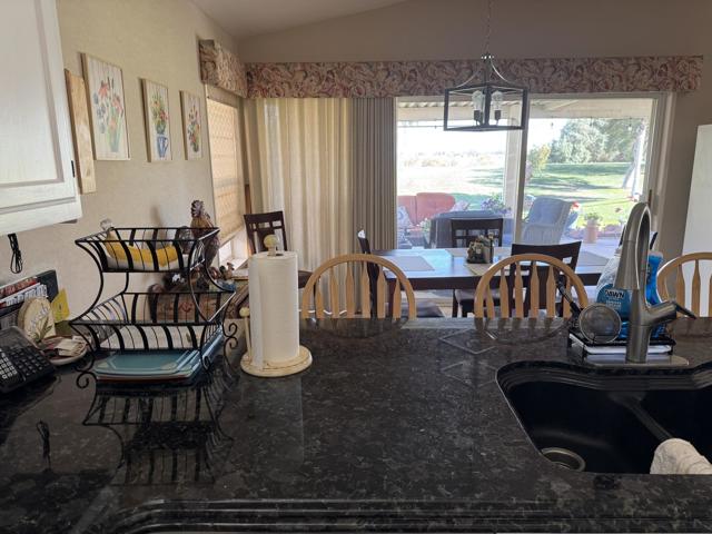 35610 Mexico Way, Thousand Palms CA: https://media.crmls.org/mediaz/c862c5fc-f820-4edc-a8a3-5e3685a748ab.jpg
