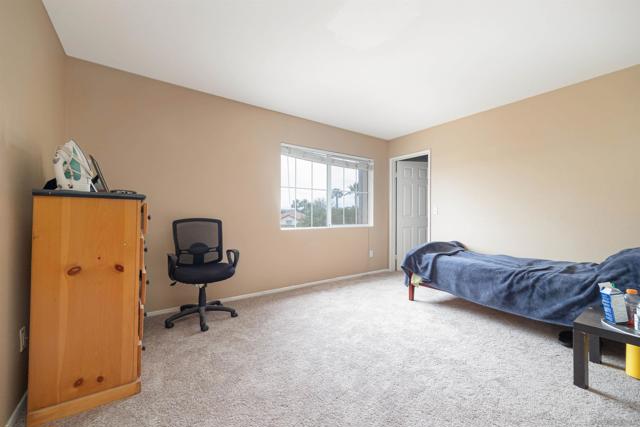 314 La Soledad Way, Oceanside CA: https://media.crmls.org/mediaz/c862e13e-534a-4fa6-9834-eb259bcfb8cd.jpg