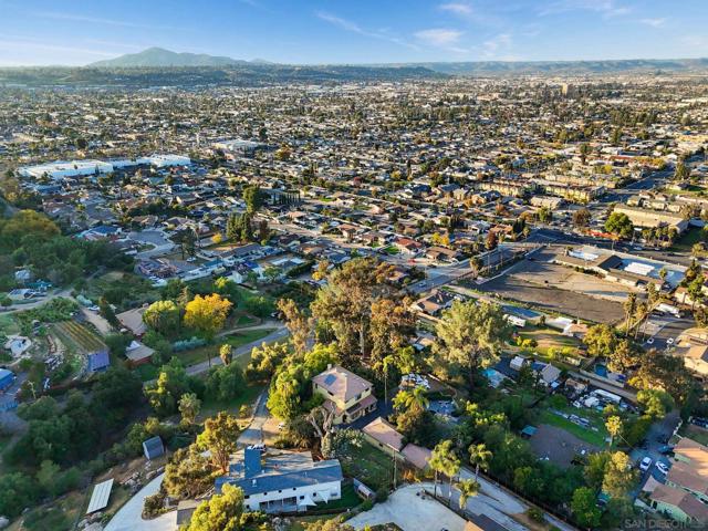 1115 S Mollison Ave, El Cajon CA: https://media.crmls.org/mediaz/c862e746-790c-4e12-bfec-35957e9cdc84.jpg