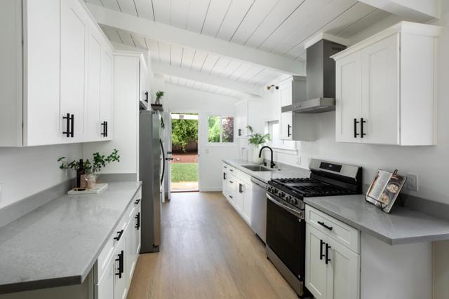 3079 Waverley Street, Palo Alto CA: https://media.crmls.org/mediaz/c8633915-d809-4dc9-9110-03497bc23723.jpg