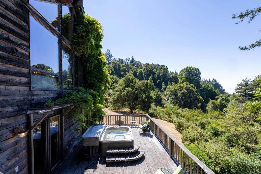 C8639F0B 3974 47C2 9920 F268E6C50Ef9 994 Laurel Grove Drive, Soquel, Ca 95073 &Lt;Span Style='BackgroundColor:transparent;Padding:0Px;'&Gt; &Lt;Small&Gt; &Lt;I&Gt; &Lt;/I&Gt; &Lt;/Small&Gt;&Lt;/Span&Gt;