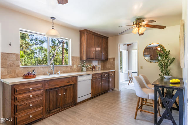 Detail Gallery Image 10 of 33 For 5240 Ramsdell Ave, La Crescenta,  CA 91214 - 4 Beds | 2 Baths
