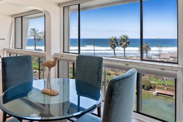 1552 Camino Del Mar, Del Mar CA: https://media.crmls.org/mediaz/c864f52c-ae38-48c1-86b7-580fcf2cbeef.jpg