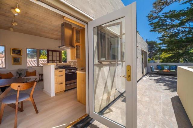 24826 Santa Fe Street, Carmel CA: https://media.crmls.org/mediaz/c8651bc0-6ba1-4a0a-9da6-de9052faa317.jpg