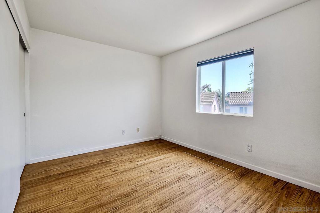 MLS #250036045SD img 27