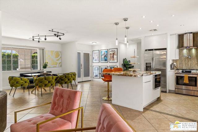 2880 E San Angelo Road, Palm Springs CA: https://media.crmls.org/mediaz/c86796bb-9486-4d3c-a2cd-4708668e2e62.jpg