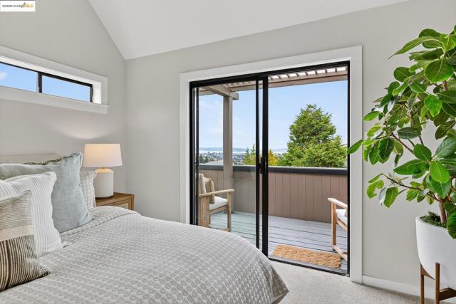 6475 Swainland Rd, Oakland CA: https://media.crmls.org/mediaz/c8682d72-65a5-4c21-ae7f-41f48fa3e368.jpg