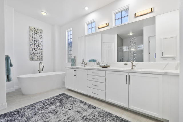 80360 Via Valerosa, La Quinta CA: https://media.crmls.org/mediaz/c868354d-59a3-47df-be1a-5790666f420e.jpg