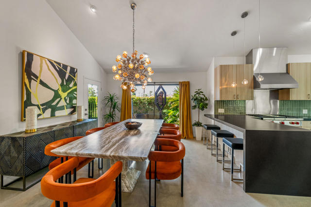 24 Calle Ardilla, Rancho Mirage CA: https://media.crmls.org/mediaz/c868bd72-04d0-4d2f-8afb-34dd6e3d8faf.jpg