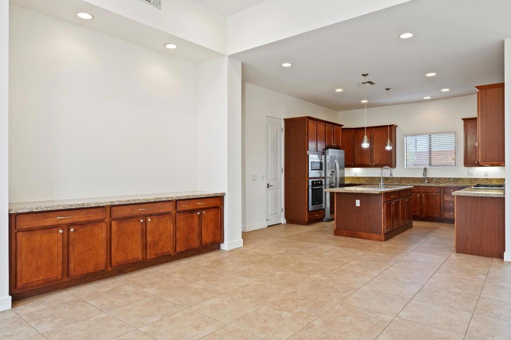 MLS #219139886DA image #6