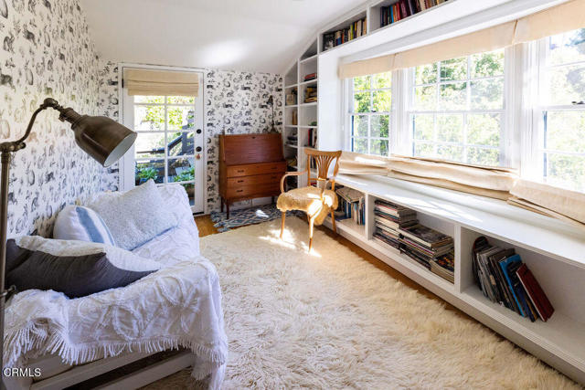 Detail Gallery Image 15 of 24 For 4053 Cromwell Ave, Los Angeles,  CA 90027 - 3 Beds | 3 Baths