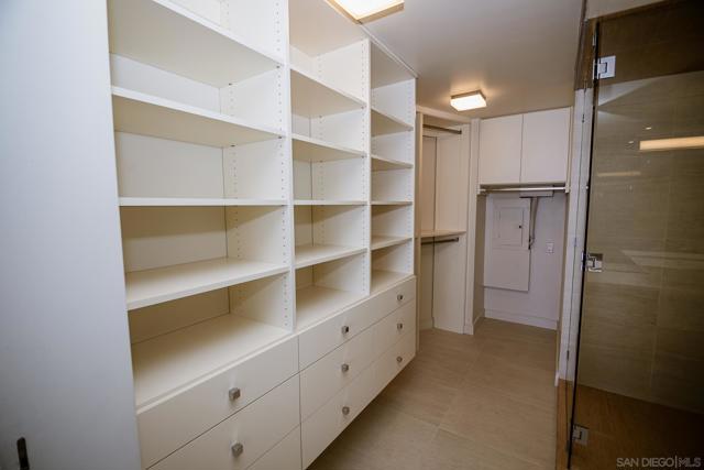 Image 32 of 38 For 4767 Ocean Blvd  712