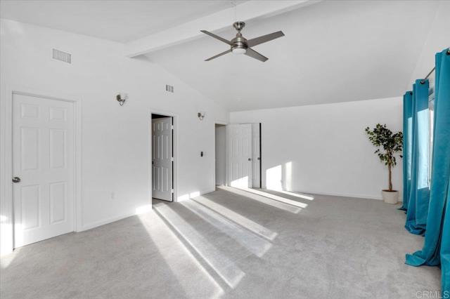 1971 Bernardo Avenue, Escondido CA: https://media.crmls.org/mediaz/c86c165c-fd08-4010-9b00-619138d6d3e3.jpg