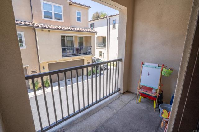 11033 Bryce Way, San Diego CA: https://media.crmls.org/mediaz/c86d20eb-5e60-4e0b-907b-993c9aac7dc0.jpg