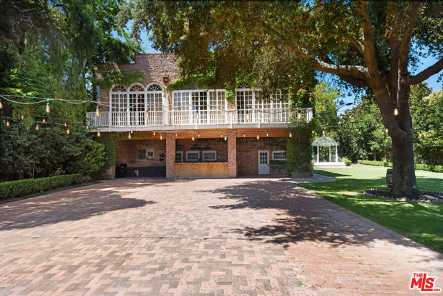 362 Bell Street, Los Alamos CA: https://media.crmls.org/mediaz/c86d6971-4b4a-4f8d-b002-c2b4d7f0336d.jpg