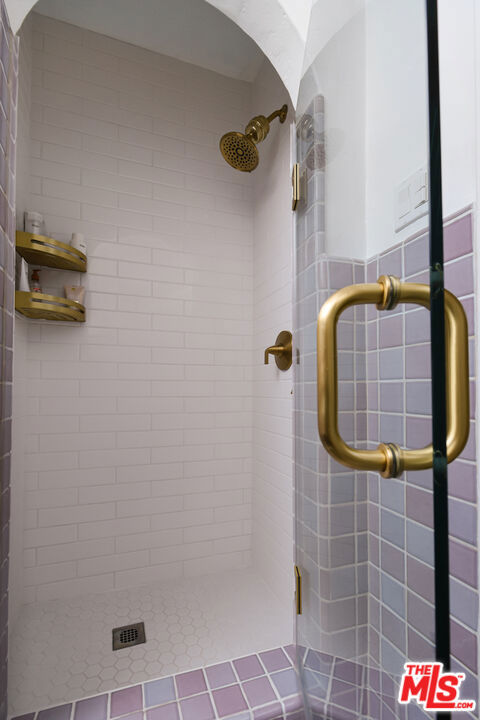 10344 Woodbridge Street, Toluca Lake CA: https://media.crmls.org/mediaz/c86d9111-beee-4126-aeac-e056370b94e8.jpg