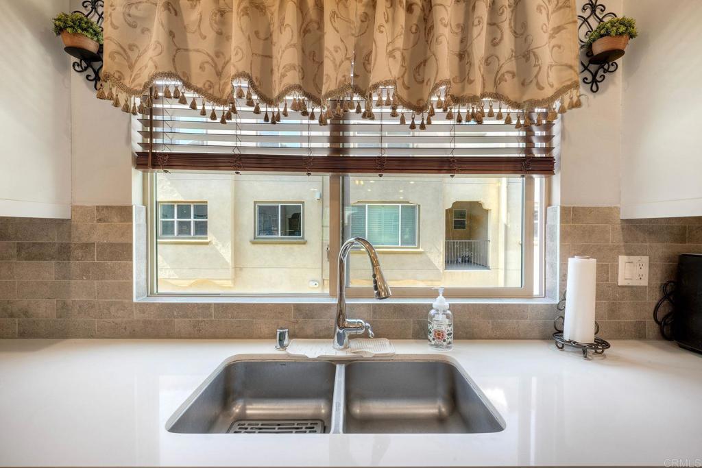 1576 Castillo Way - photo 14