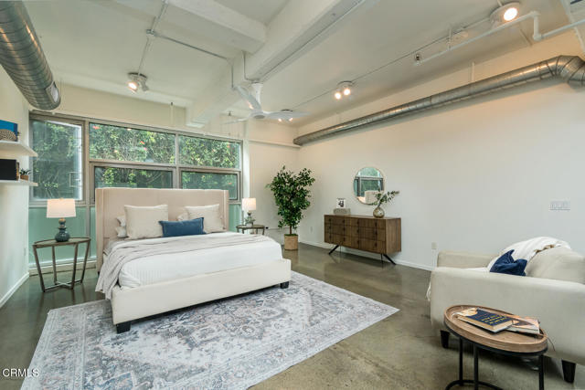 510 S Hewitt Street, Los Angeles CA: https://media.crmls.org/mediaz/c86ef731-7d4f-41c2-90f1-65520fb7fded.jpg