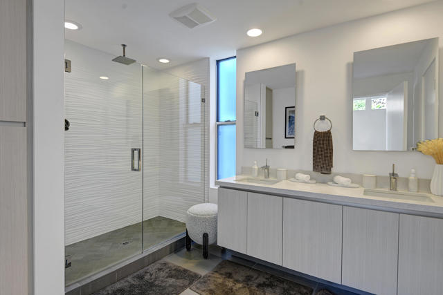 Image 16 of 31 For 329 Goleta Way