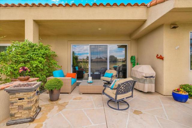 18 Hilton Head Drive, Rancho Mirage CA: https://media.crmls.org/mediaz/c8700ad1-e125-4a5a-a761-077274755187.jpg