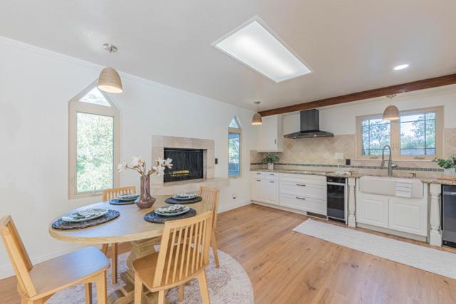 25949 Deer Run Lane, Salinas CA: https://media.crmls.org/mediaz/c870f0e1-d513-4f59-911f-38a8520bcb2c.jpg