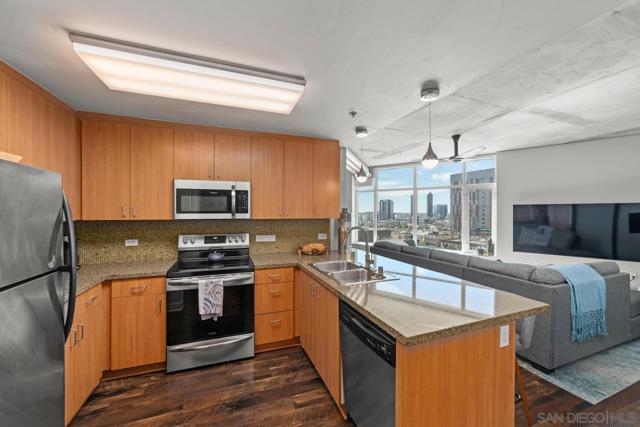 1080 Park Blvd, San Diego CA: https://media.crmls.org/mediaz/c8711db3-2277-4cf0-8cc7-350069e35b2b.jpg