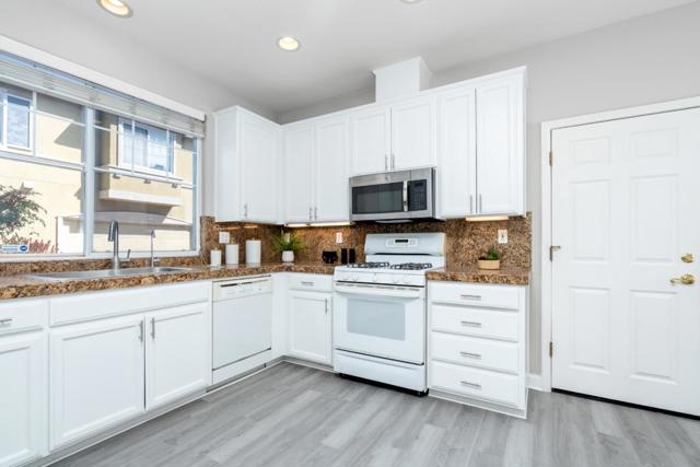 244 Water Chestnut Court, San Jose CA: https://media.crmls.org/mediaz/c871856c-f6a6-4ccf-b3cc-944fde4bba1a.jpg