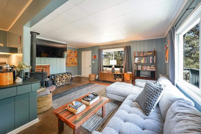 4314 Luneta Drive, Julian CA: https://media.crmls.org/mediaz/c871957d-e25c-4793-93db-06ac8de9c437.jpg