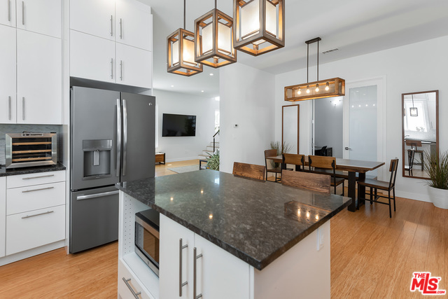 7447 W 81ST Street, Los Angeles CA: https://media.crmls.org/mediaz/c872249e-f4ab-4fe6-9aa9-3f445669cc9c.jpg