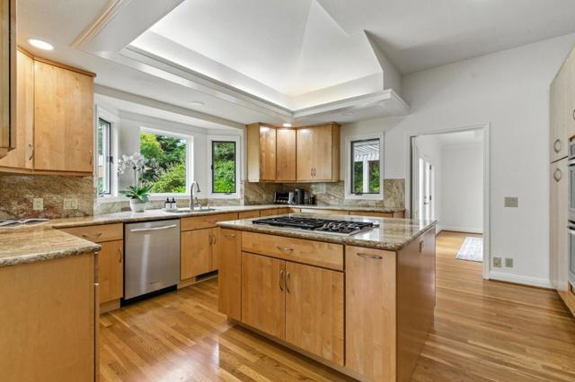14210 Berry Hill Court, Los Altos Hills CA: https://media.crmls.org/mediaz/c87316cf-646a-4209-a3e8-a0a4ad288b99.jpg
