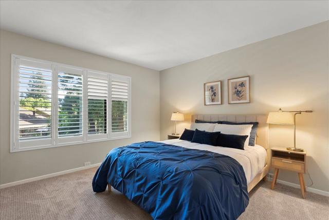 Image 22 of 37 For 2133 Gold Rush Drive