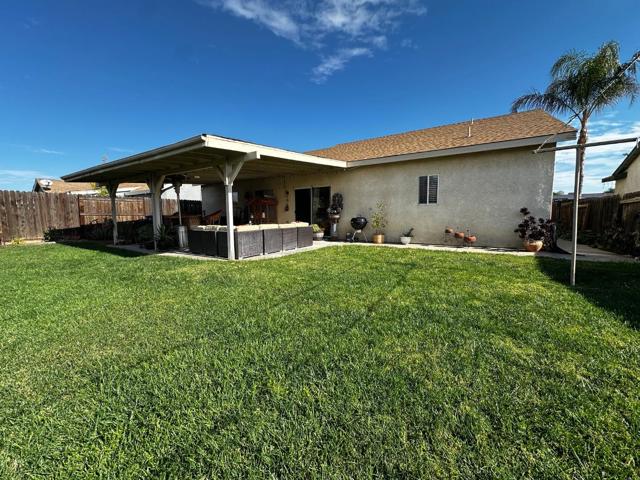 831 El Pinal Lane, Los Banos CA: https://media.crmls.org/mediaz/c87430ad-13cf-4285-8c85-4d9489eecac3.jpg