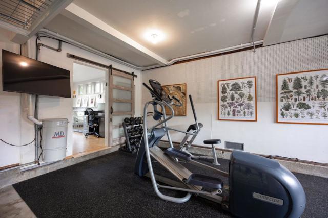 628 Alsace Loraine Avenue, Half Moon Bay CA: https://media.crmls.org/mediaz/c874465a-0020-464f-a298-bcc360d026e8.jpg