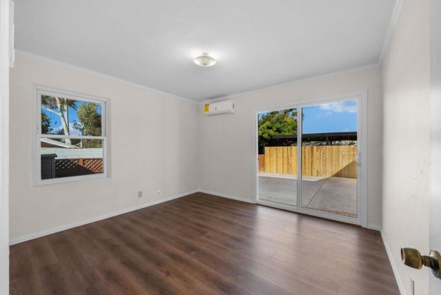 Image 13 of 38 For 5426 Dwight St