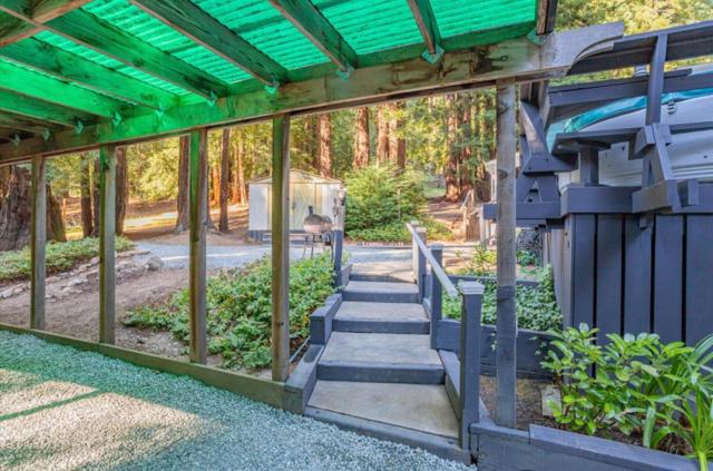 17290 Big Basin Way, Boulder Creek CA: https://media.crmls.org/mediaz/c874b1e7-00ca-41a9-a629-e5c55066b775.jpg