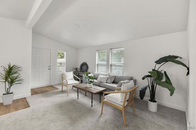 22899 Byron Rd, Crestline CA: https://media.crmls.org/mediaz/c8755d36-a0a6-487a-8284-5065956a7479.jpg