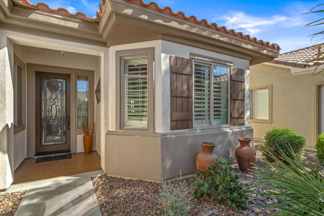 80132 Avenida Santa Olivia, Indio CA: https://media.crmls.org/mediaz/c8768ea7-26d4-4f7f-93d1-2c3dee86bbc4.jpg