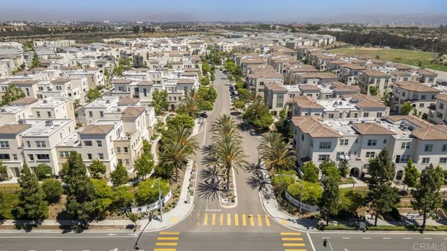 5140 Calle Sand Arch, San Diego CA: https://media.crmls.org/mediaz/c876cd6f-2d2e-4494-afc9-bdffb98c5dac.jpg